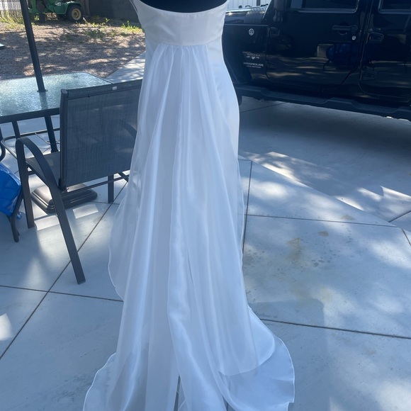 Vintage Jessica McClintock Wedding - Picture 7 of 15